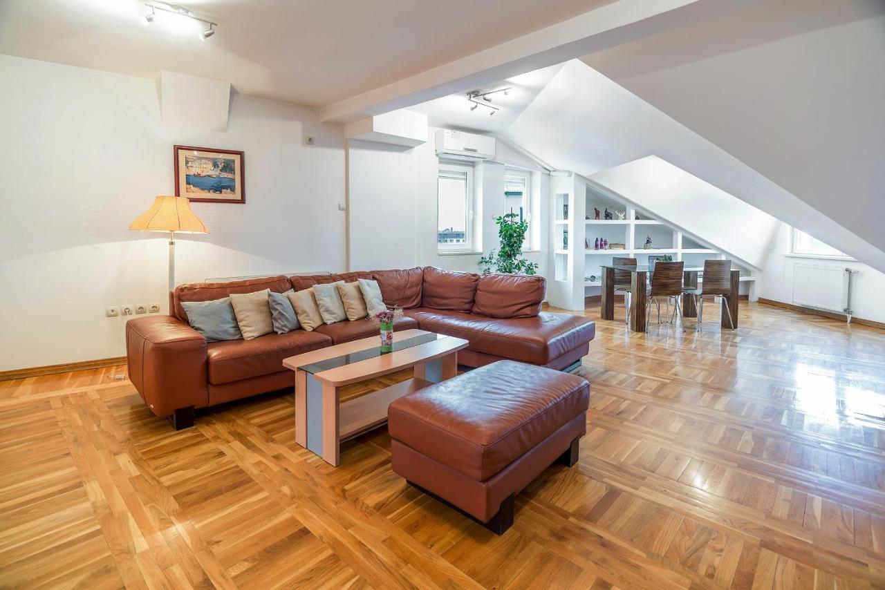 Penthouse In City Center Subotica Dış mekan fotoğraf